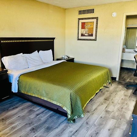 Travel Inn Bristol Near State Street Bagian luar foto