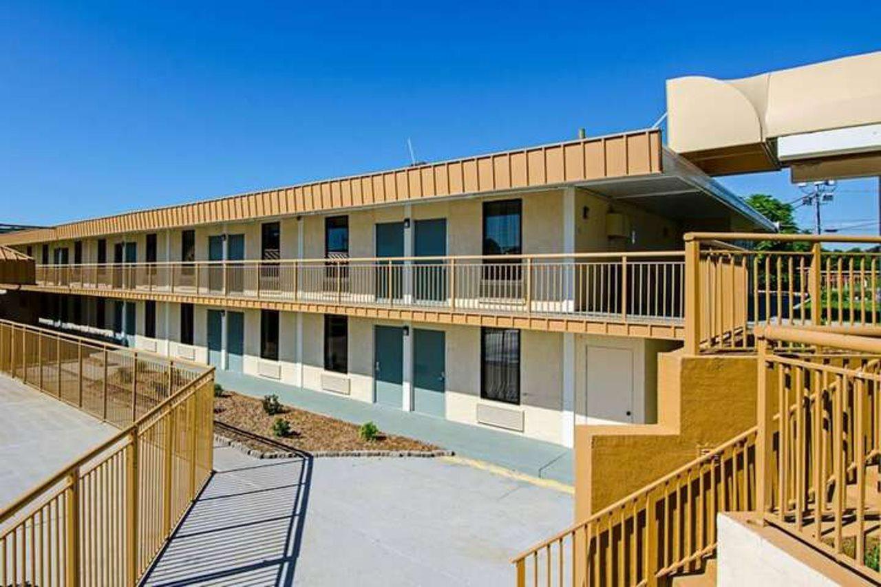 Travel Inn Bristol Near State Street Bagian luar foto