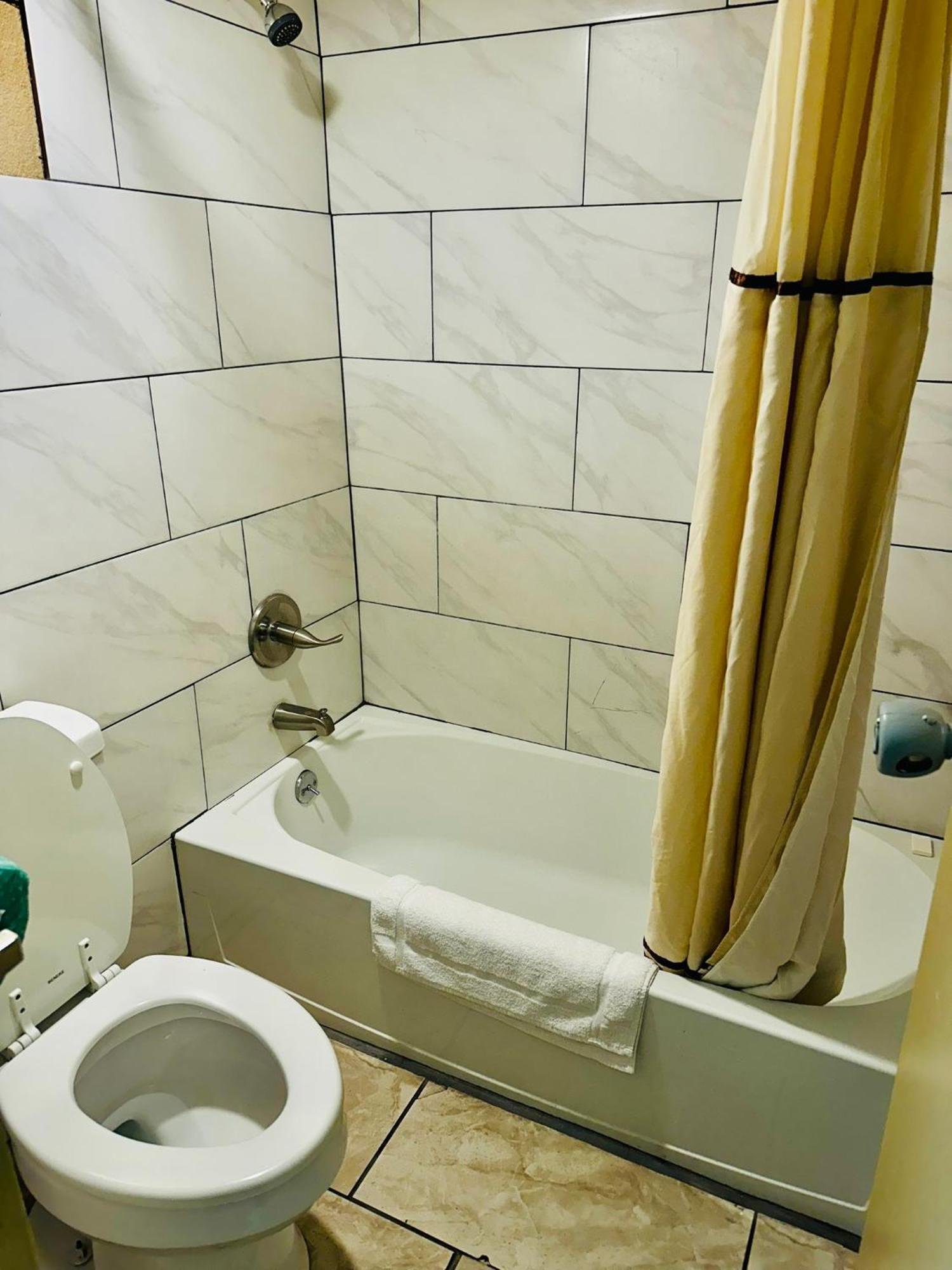 Travel Inn Bristol Near State Street Bagian luar foto